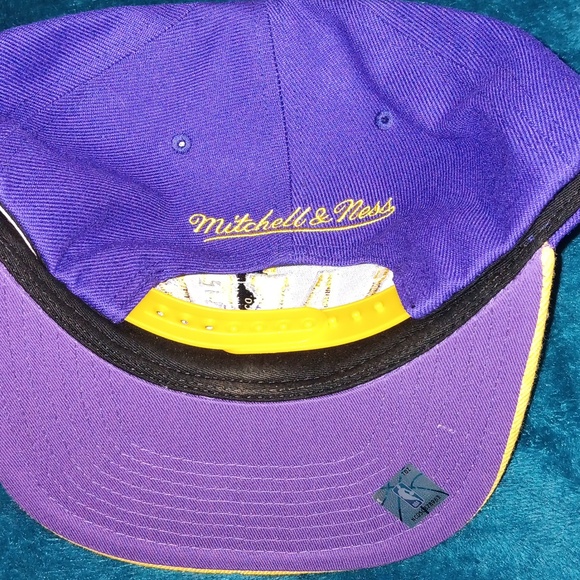 LOS ANGELES  LAKERS  MITCHELL &Ness  hardwood classic - Picture 5 of 8